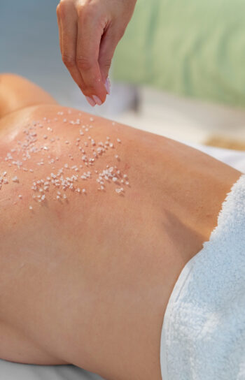 Radiant Glow: Exfoliación corporal +  Facial hidratante