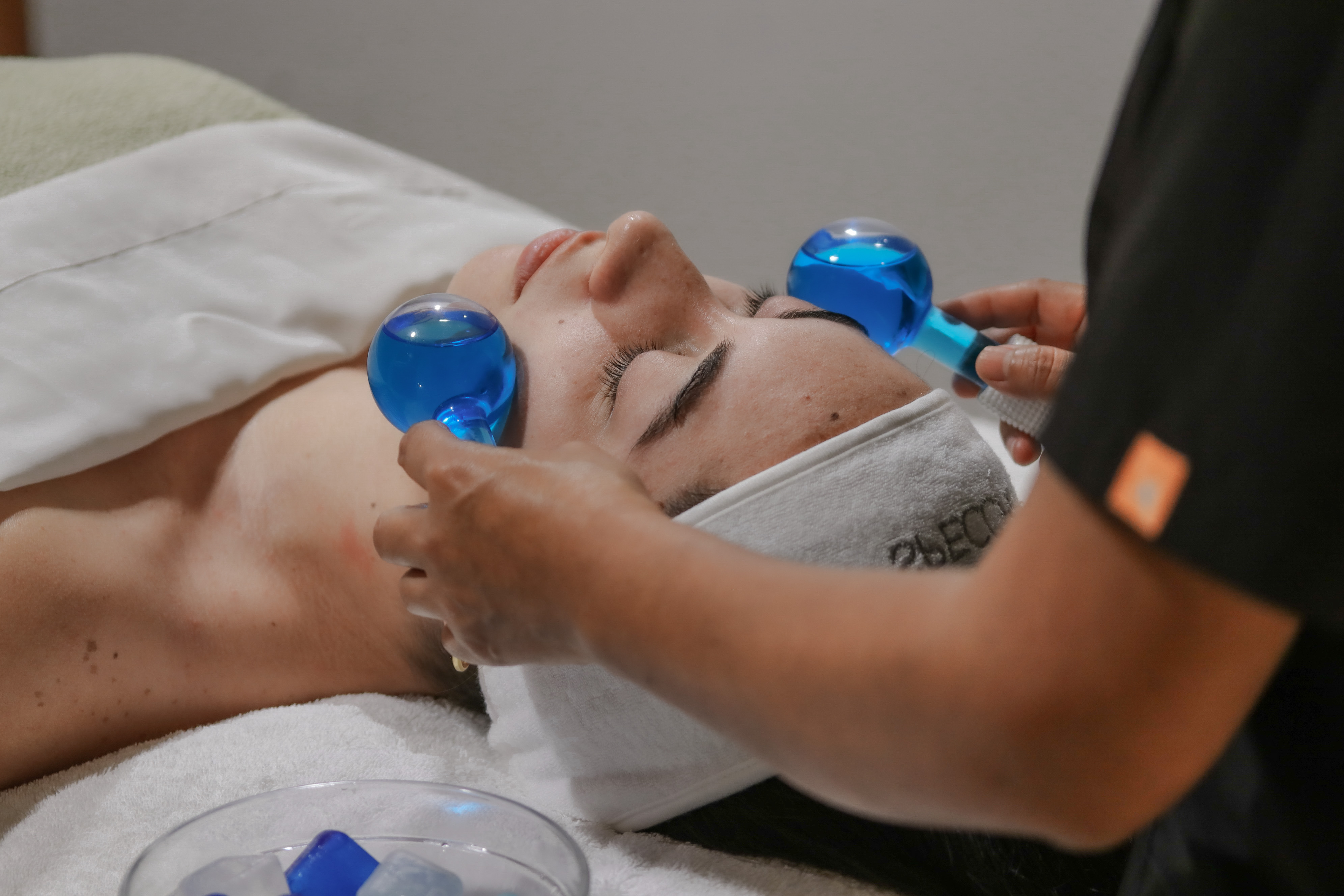 Shine & Refresh: Piel de Seda Premium + Facial Hidratante